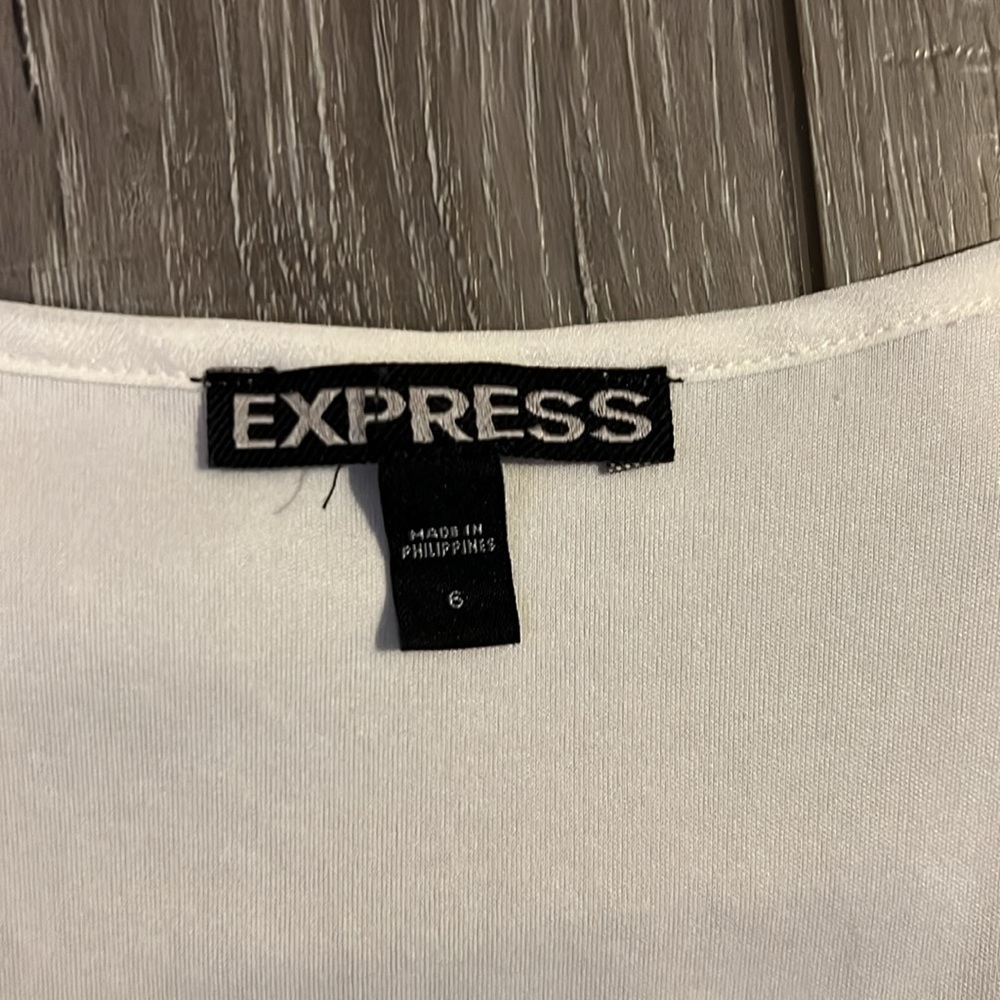 Express Dress - Picture 2 of 3